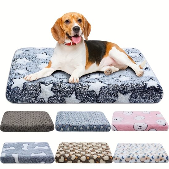 A Cozy And Soft Square Dog Bed Featuring a Cartoon Design, Perfect for All Seasons. It Includes a Removable And Washable Slat Pad, Making It Ideal for Small, Medium, And Large Dog Kennels